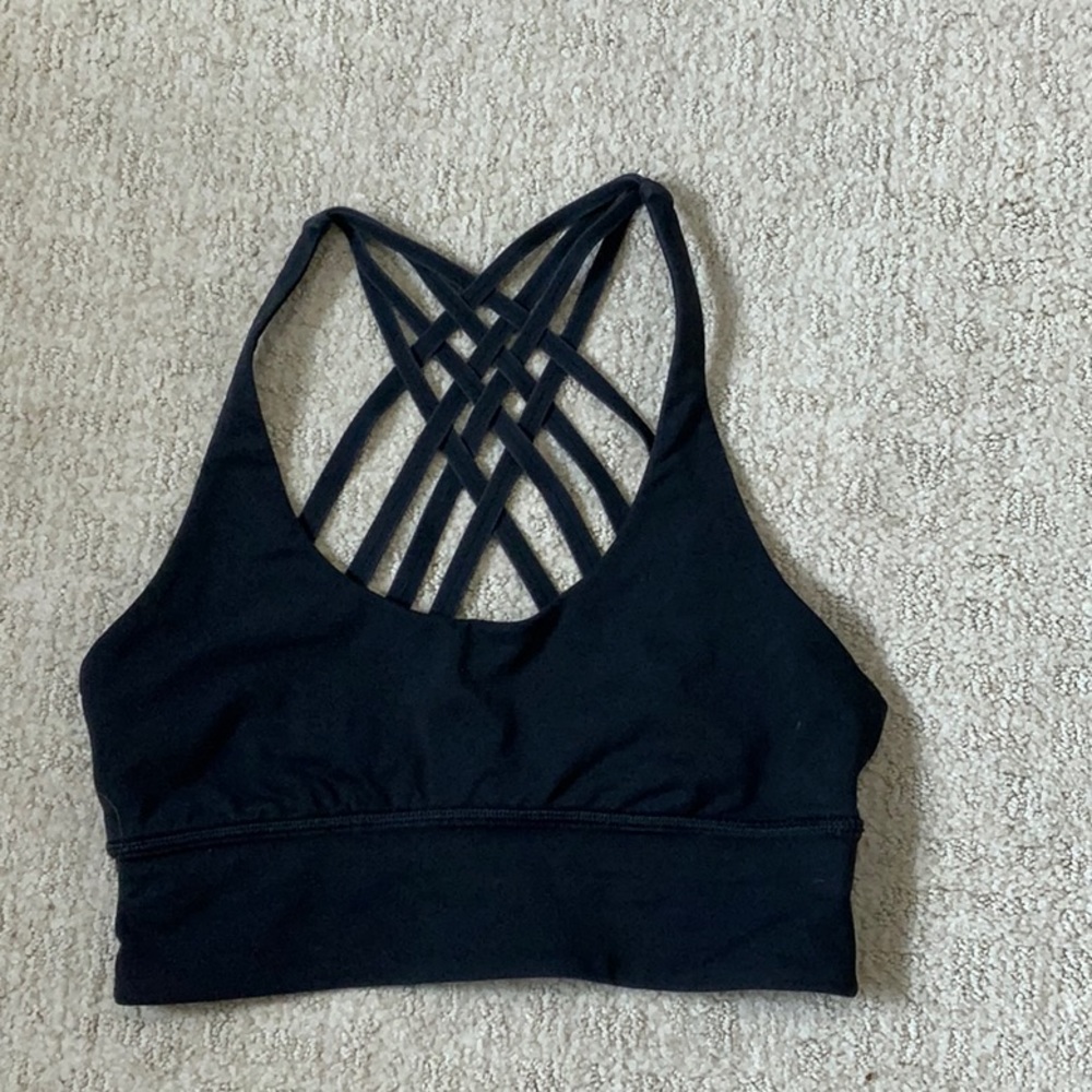 Lululemon sports bra